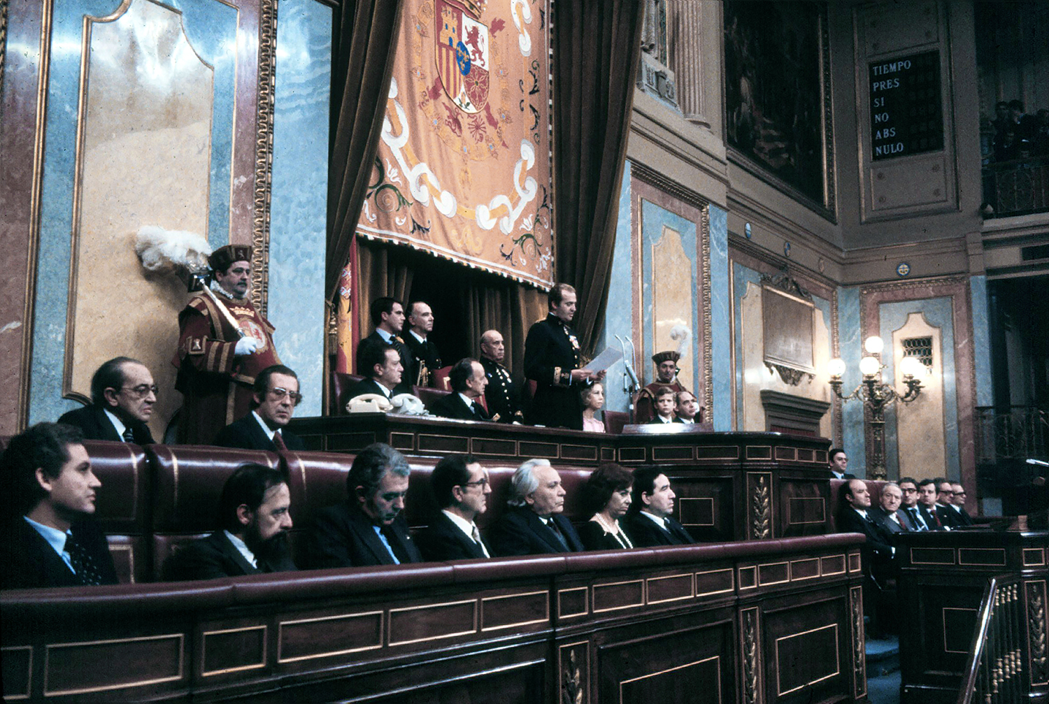 MADRID - 27 DE DICIEMBRE DE 1978: El Rey Juan Carlos procede a la sanción de la Constitución, en un acto celebrado en el Congreso de los Diputados, en presencia de la Reina Doña Sofía y del Príncipe Felipe, en Madrid a 27 de diciembre de 1978.,Image: 496968075, License: Rights-managed, Restrictions: , Model Release: no, Credit line: Europapress / Europa Press